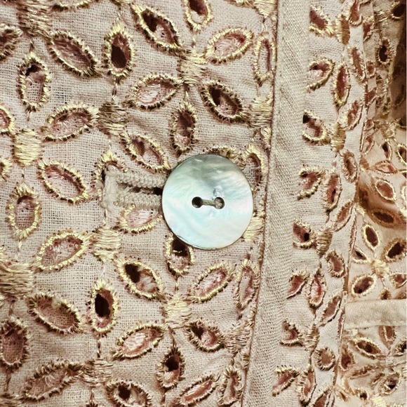Susan Graver NEW Linen Jacket Size M Embroidered Fabric Mother of Pearl Buttons - Picture 2 of 11